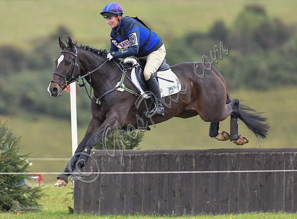 Zara Tindall riding Castle Black