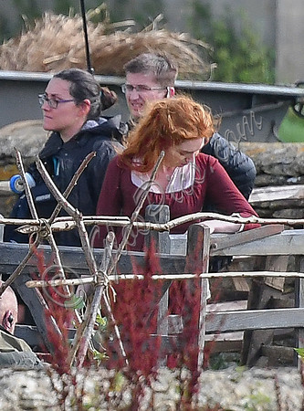 Eleanor Tomlinson on Poldark set