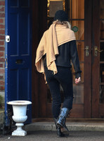 Kate Moss black turban hat and camel scarf