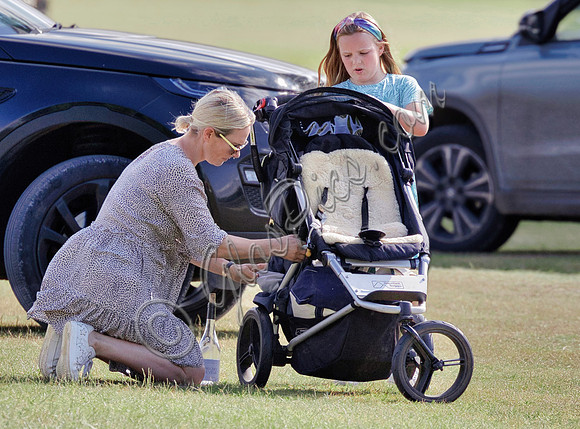 Zara and Mia Tindall