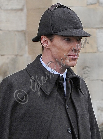 Head shot Benedict Cumberbatch in deerstalker