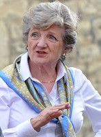 Julia Mackenzie