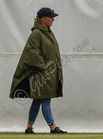pregnant Zara Tindall at polo match