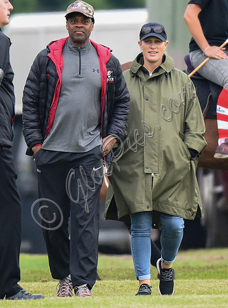 pregnant Zara Tindall at polo match
