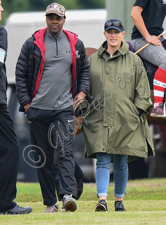pregnant Zara Tindall at polo match