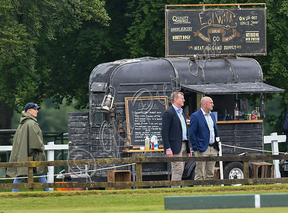 pregnant Zara Tindall at polo match