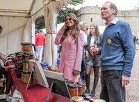 Elizabeth Hurley and James Hervey-Bathurst at produce stalls