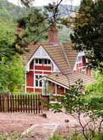 The Chalet, Symonds Yat East
