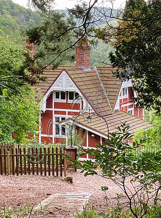 The Chalet, Symonds Yat East