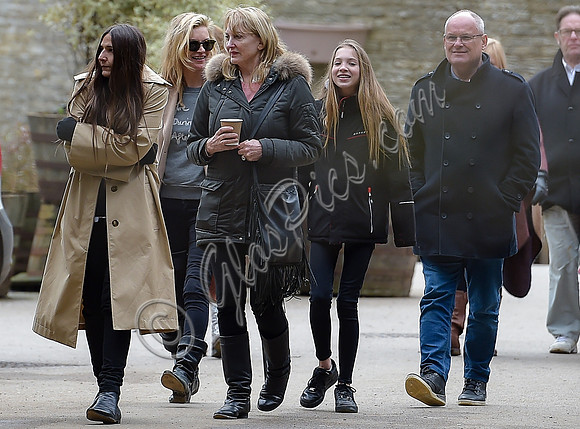Kate Moss with others