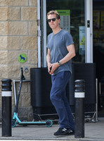 Benedict Cumberbatch dressed casually
