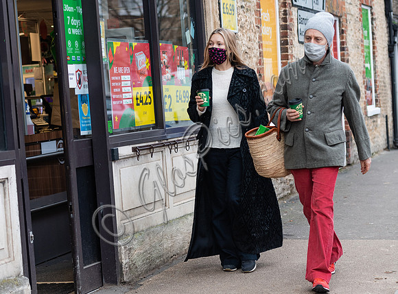 Kate Moss and James Brown Xmas shopping