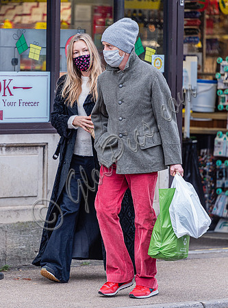 Kate Moss and James Brown Xmas shopping