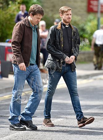 Broadchurch characters filming in Clevedon