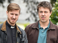 Broadchurch characters filming in Clevedon