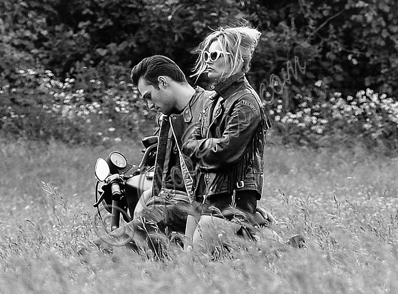 Kate MOSS photoshoot for Ponystep magazine 2013