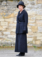 Penelope Wilton on set season 4 Downton Abbey