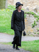 Penelope Wilton on set season 4 Downton Abbey