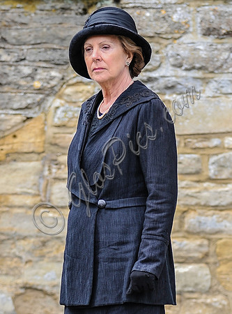 Penelope Wilton on set season 4 Downton Abbey