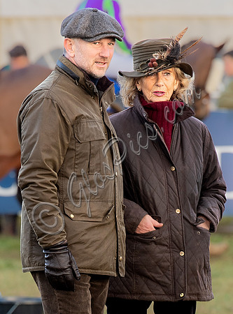 Christian and Geri Horner, with Christian's mother Sara in the parade ring, Cocklebarrow Races, 2026