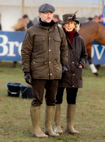 Christian and Geri Horner, with Christian's mother Sara in the parade ring, Cocklebarrow Races, 2026
