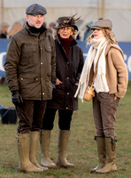 Christian and Geri Horner, with Christian's mother Sara in the parade ring, Cocklebarrow Races, 2026