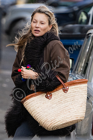 Fresh faced Kate Moss in Lechlade