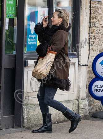 Fresh faced Kate Moss in Lechlade