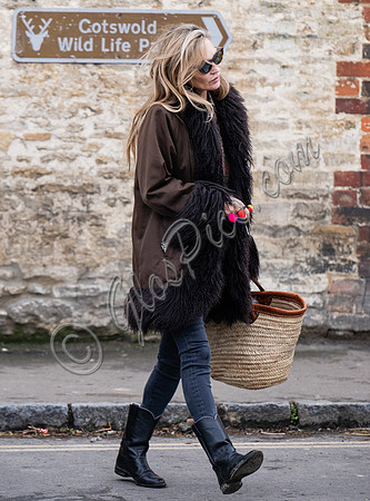 Fresh faced Kate Moss in Lechlade