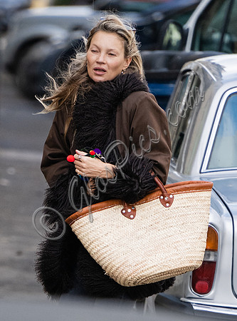Fresh faced Kate Moss in Lechlade