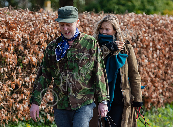 Kate Moss and James Brown walking dogs