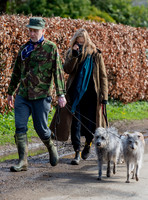 Kate Moss and James Brown walking dogs