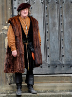 Bernard Hill as the Duke of Norfolk on the steps of Gloucester Cathedral(Wolf Hall)