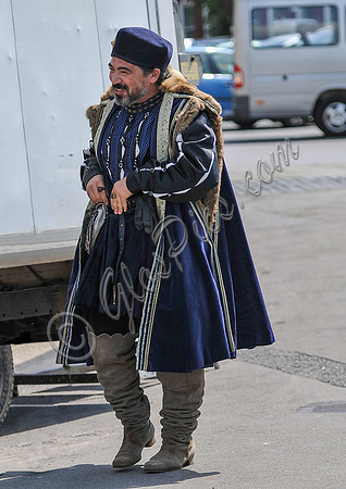 actor in period costume