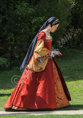 Claire Foy (Anne Boleyn)