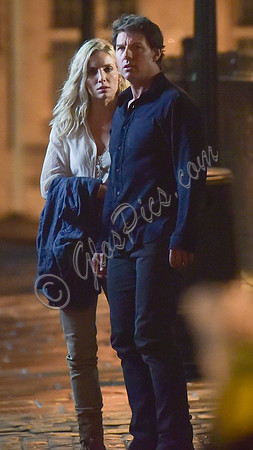 Tom Cruise with Annabelle Wallis on set of "The Mummy"