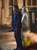 Tom Cruise with Annabelle Wallis on set of "The Mummy"