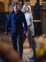 Tom Cruise with Annabelle Wallis on set of "The Mummy"