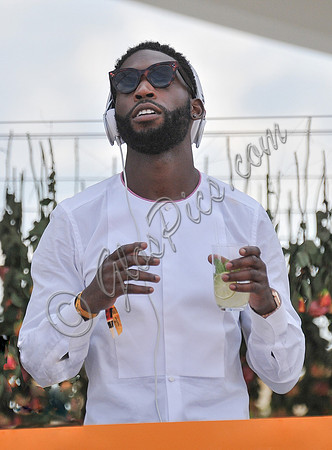Tinie Tempah on the decks at Veuved Clicquot Gold Cup