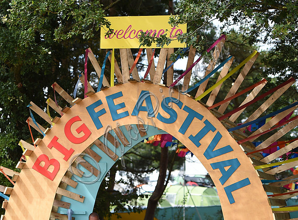 GV of entry arch into 2017 Big Feastival site