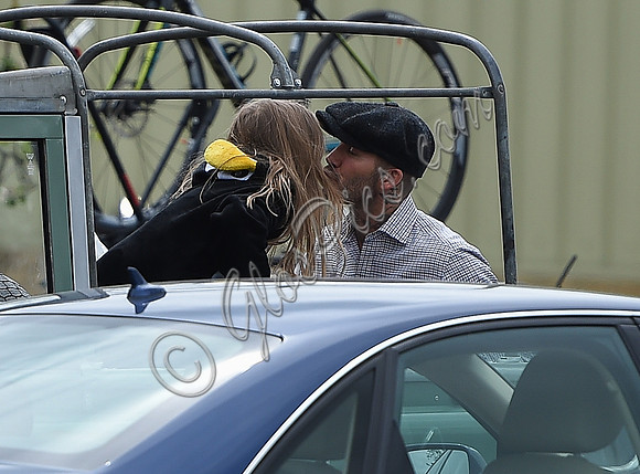 David and Harper Beckham share a kiss