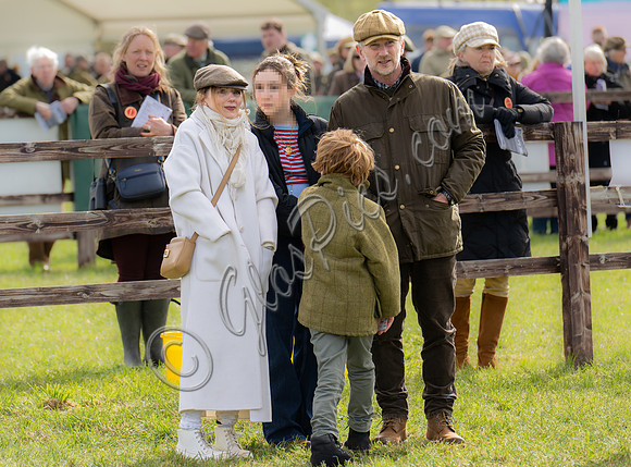 _Z9B4424-Pixelate