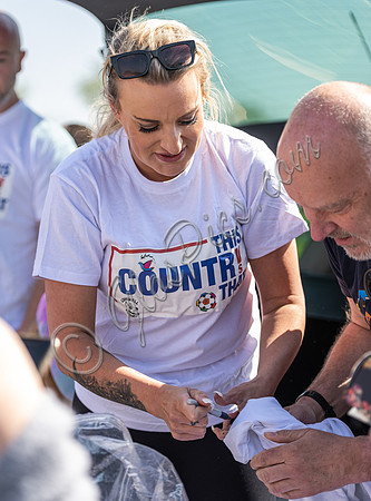 Daisy May Cooper autographing