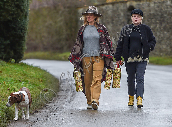 Kate Moss delivering festive gifts