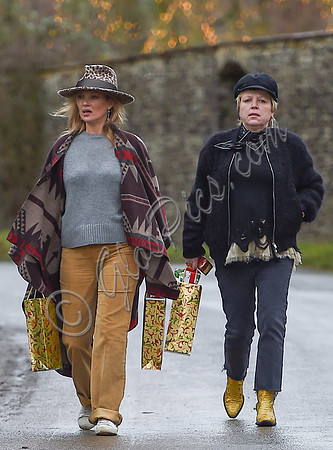 Kate Moss delivering festive gifts