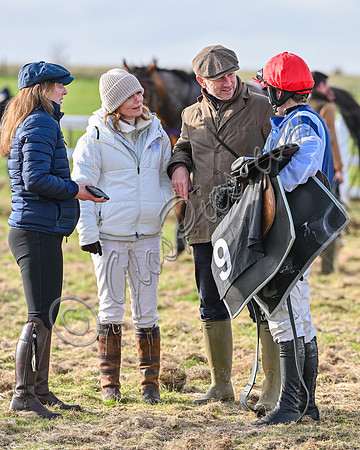 Geri Halliwell Horner and  Christian Horner with trainer Maxine Filby and female jockey, Gina Ellis
