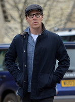Benedict Cumberbatch arriving at Cotswold pub for lunch with his parents