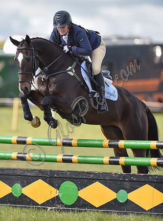 Zara Tindall riding Castle Black