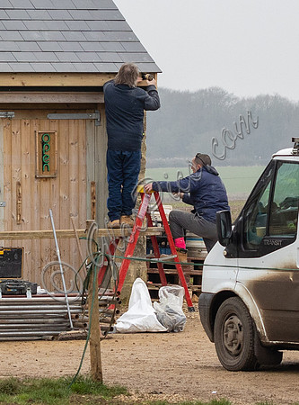 New roof on Diddly Squat Farm shop