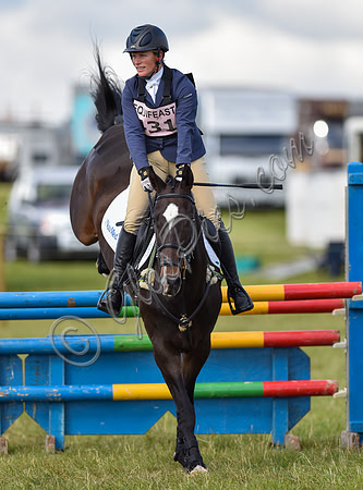 Zara Tindall riding Castle Black